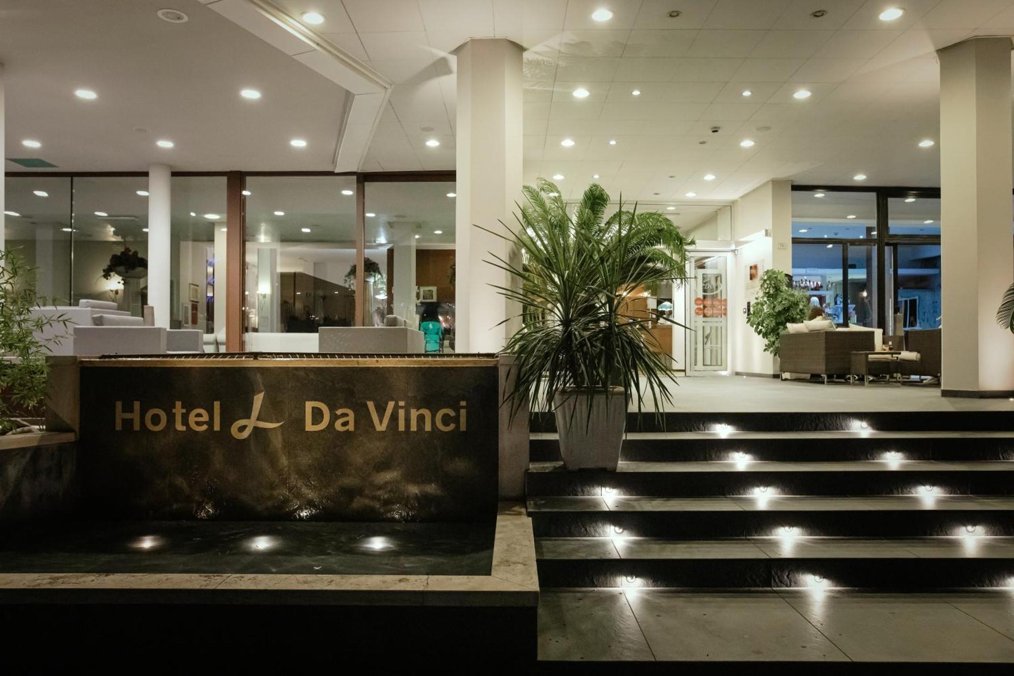 Hotel Leonardo Da Vinci Wellness Spa ビビオーネ エクステリア 写真