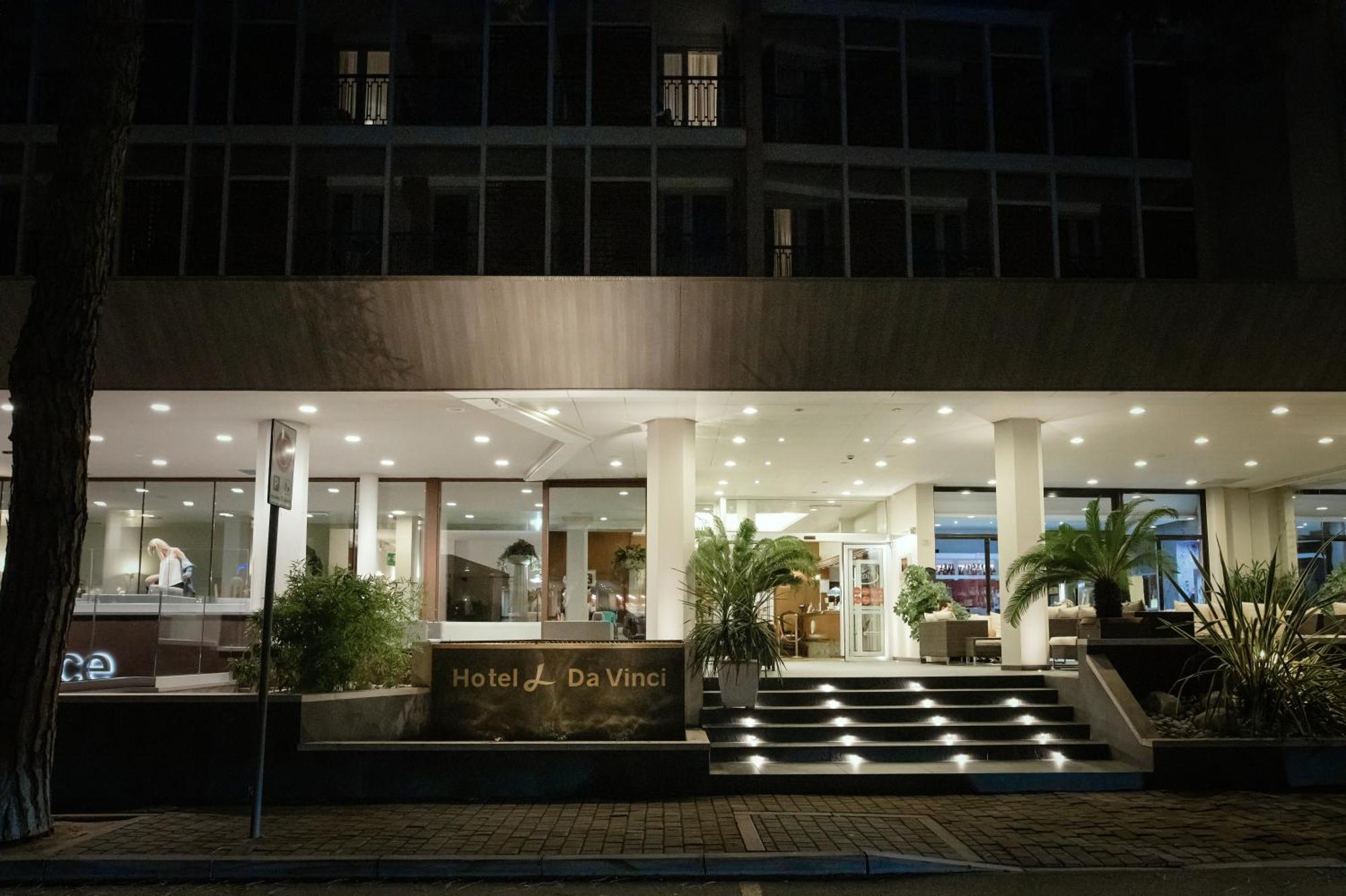 Hotel Leonardo Da Vinci Wellness Spa ビビオーネ エクステリア 写真