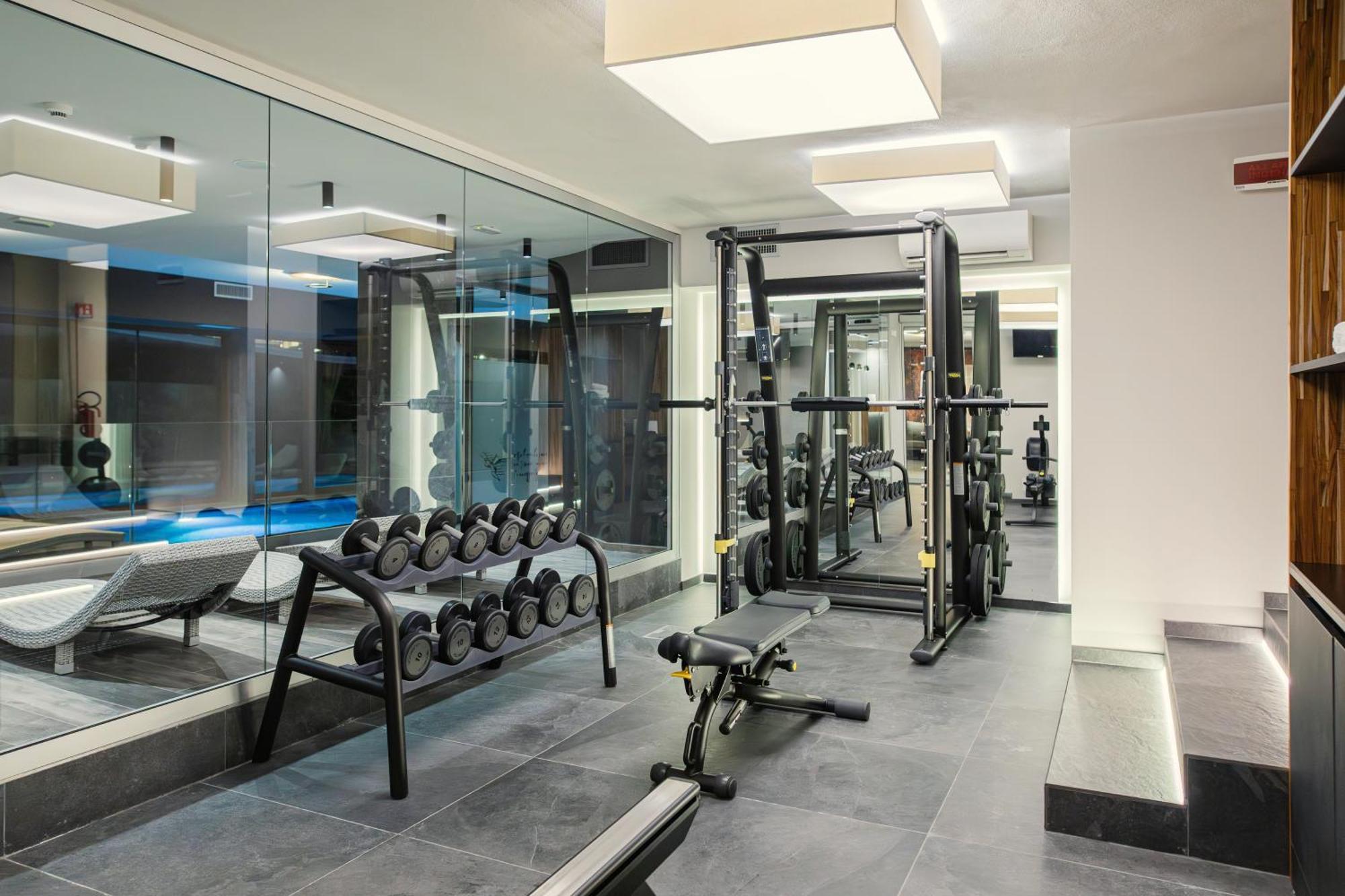 Hotel Leonardo Da Vinci Wellness Spa ビビオーネ エクステリア 写真
