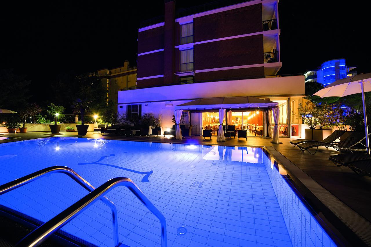 Hotel Leonardo Da Vinci Wellness Spa ビビオーネ エクステリア 写真